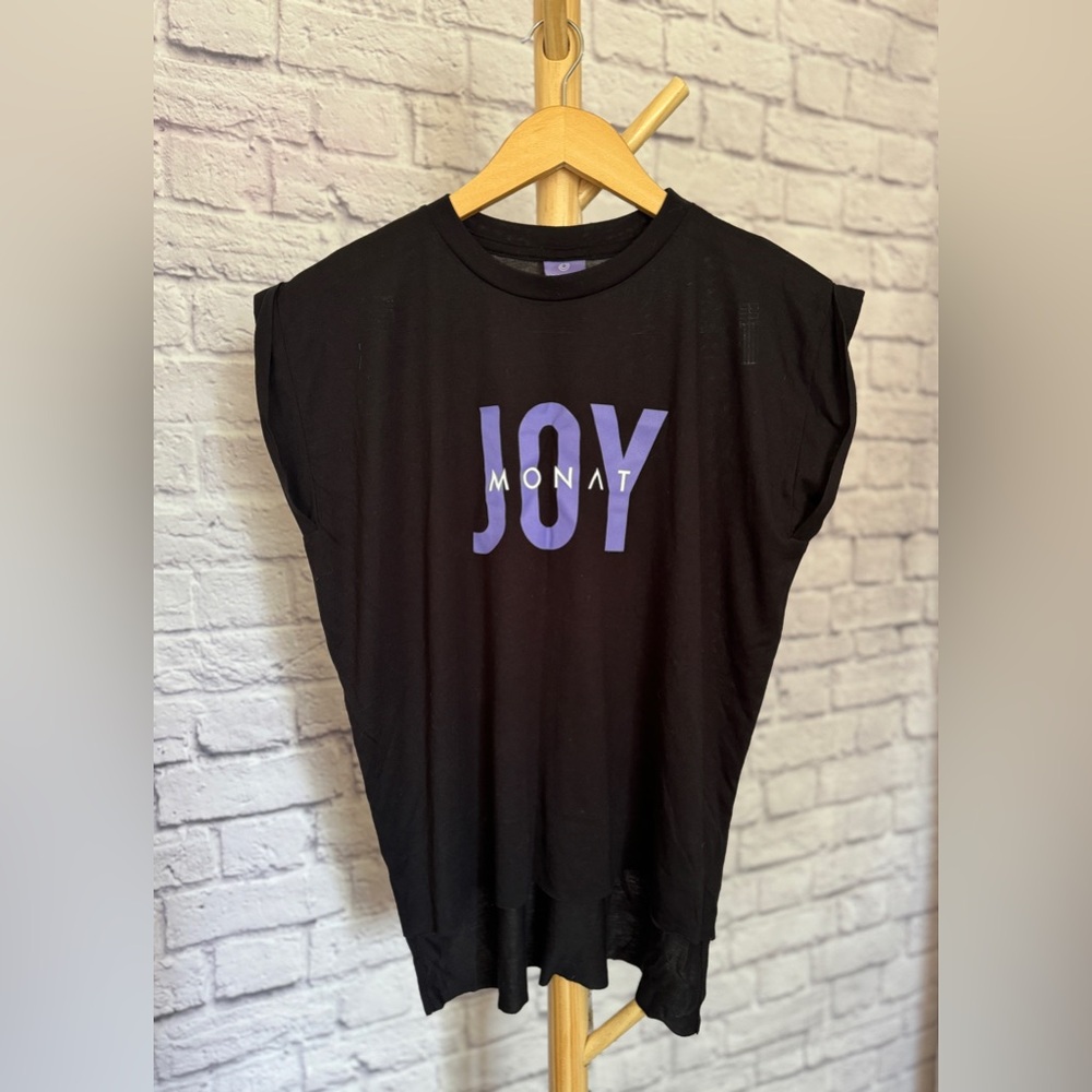 Monat muscle tank